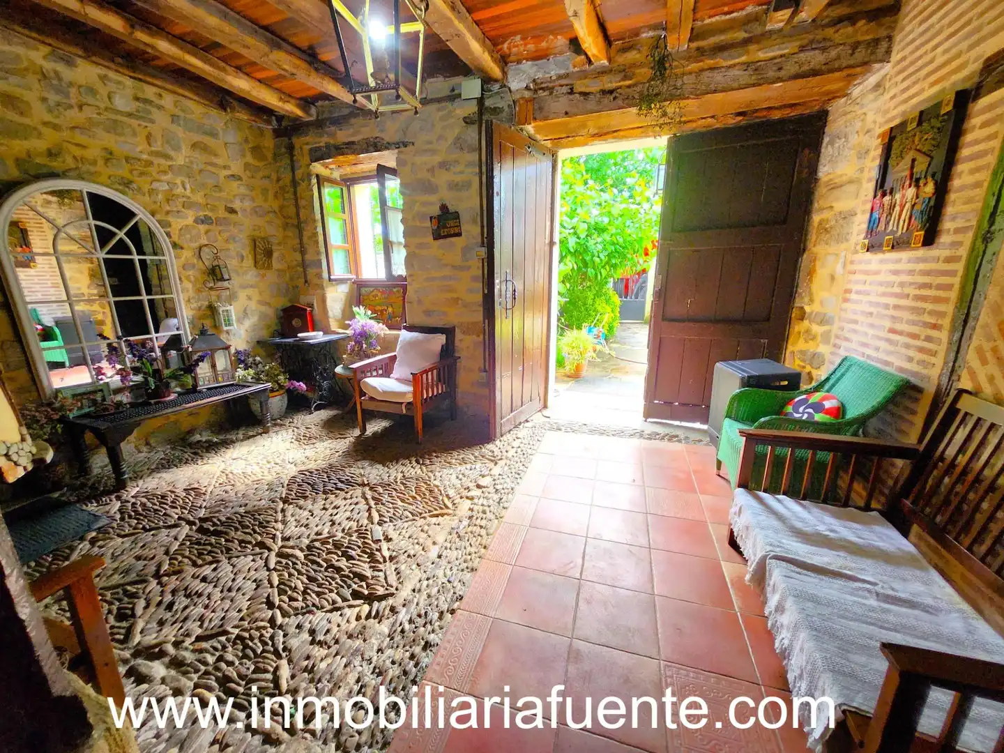Casa o chalet en venta en Zalla  con Jardín privado, Trastero y Amueblado