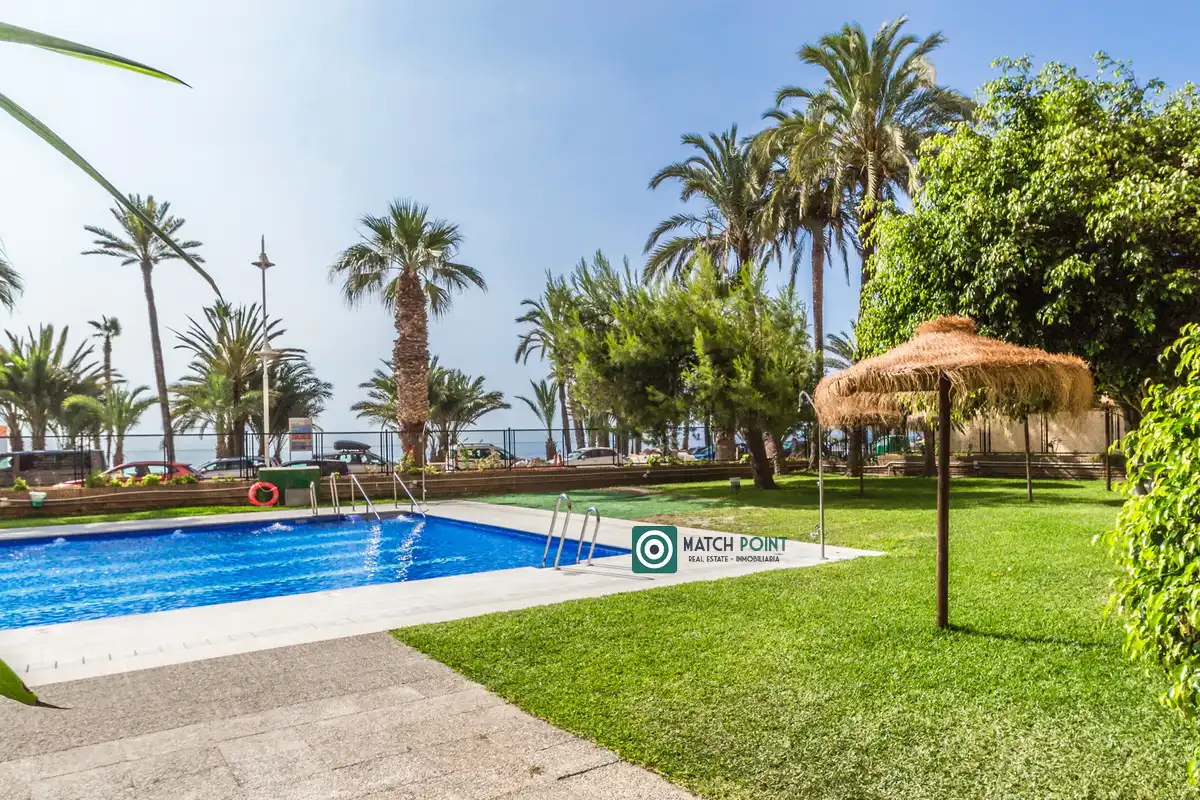 Swimming pool of Flat for sale in Almuñécar  with Furnished