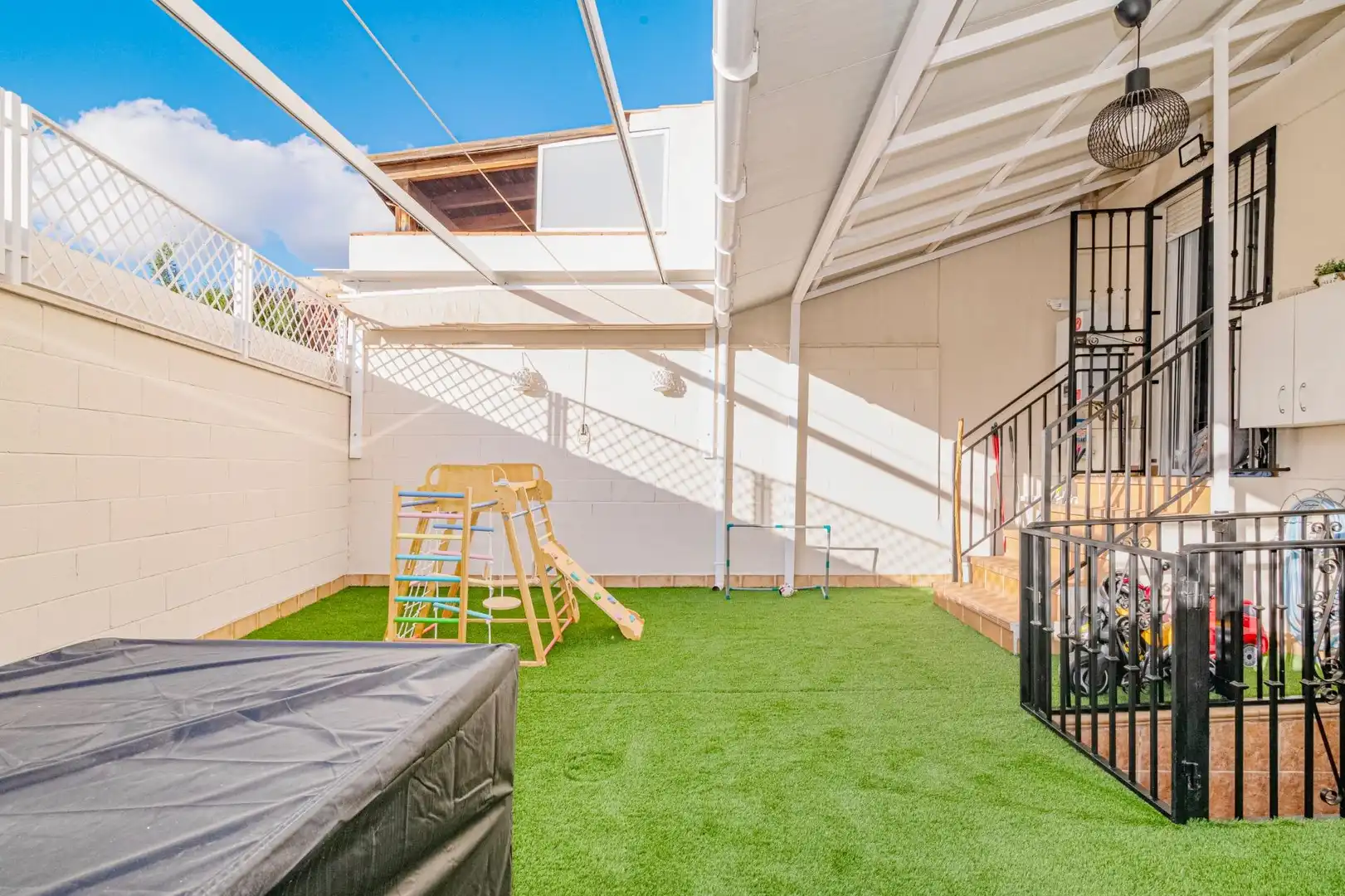 Terraza de Casa adosada en venta en Armilla con Aire acondicionado, Calefacción y Jardín privado