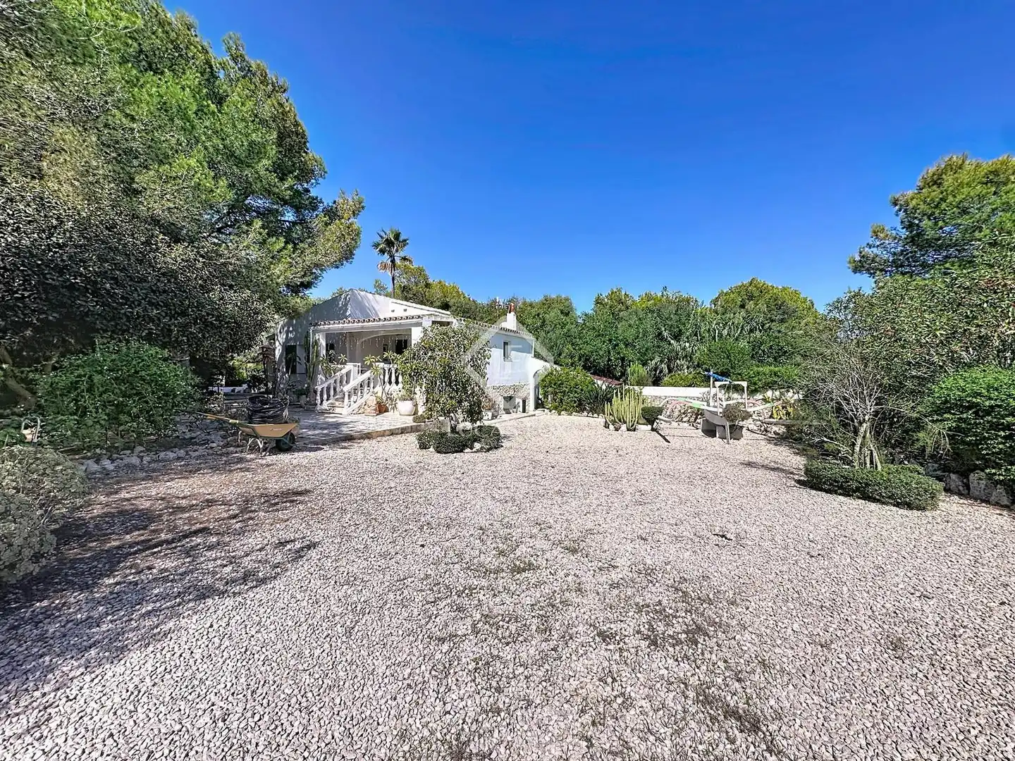 Jardí de Finca rústica en venda en Sant Lluís amb Aire condicionat, Calefacció i Jardí privat