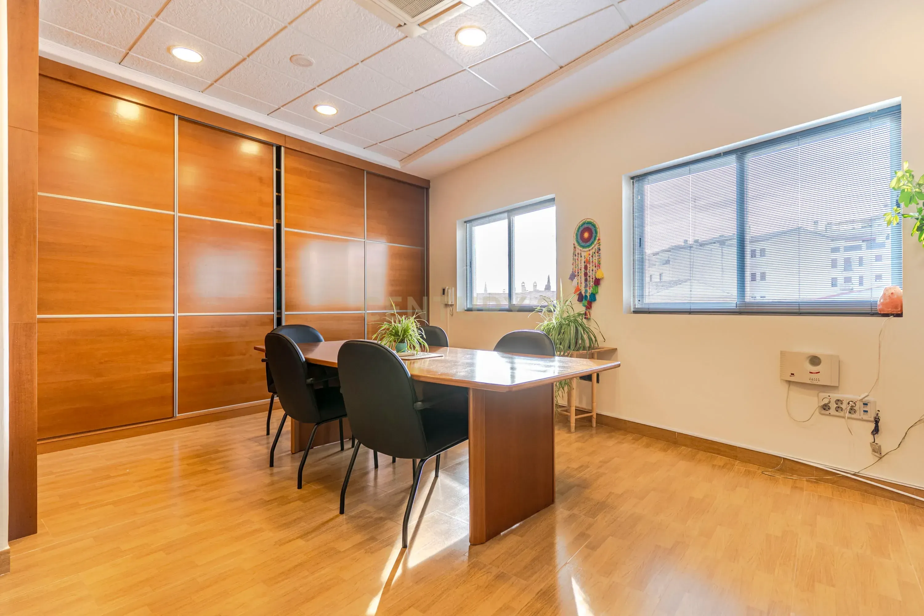 Office for sale in Alfacar