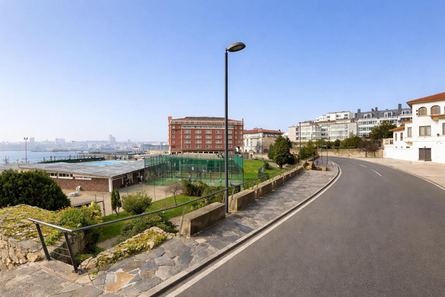 Vista exterior de Pis en venda en A Coruña Capital 