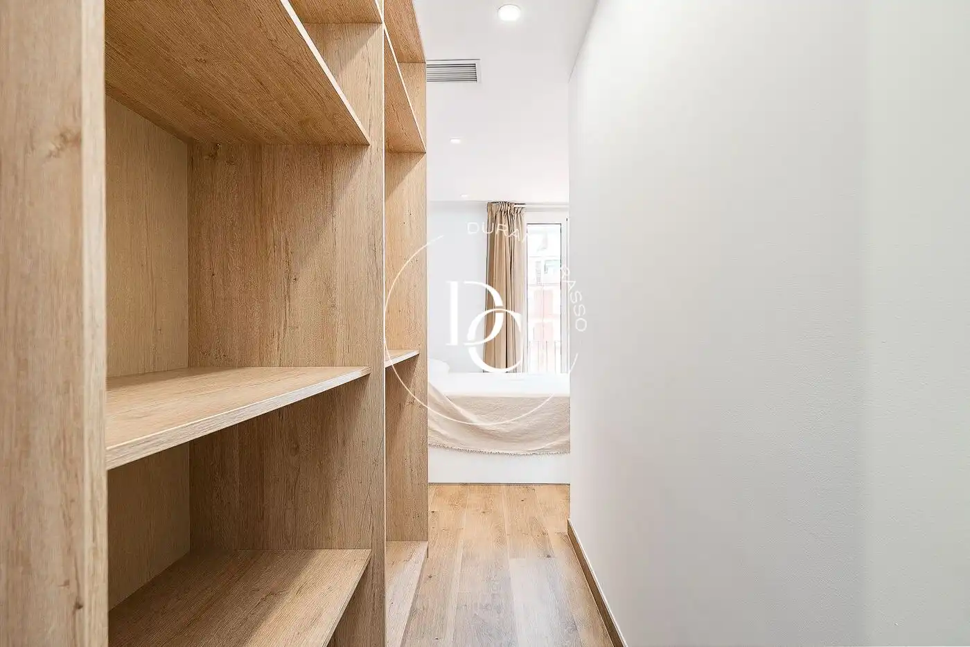 Flat for sale in Barcelona  with Air Conditioner, Heating and Terrace