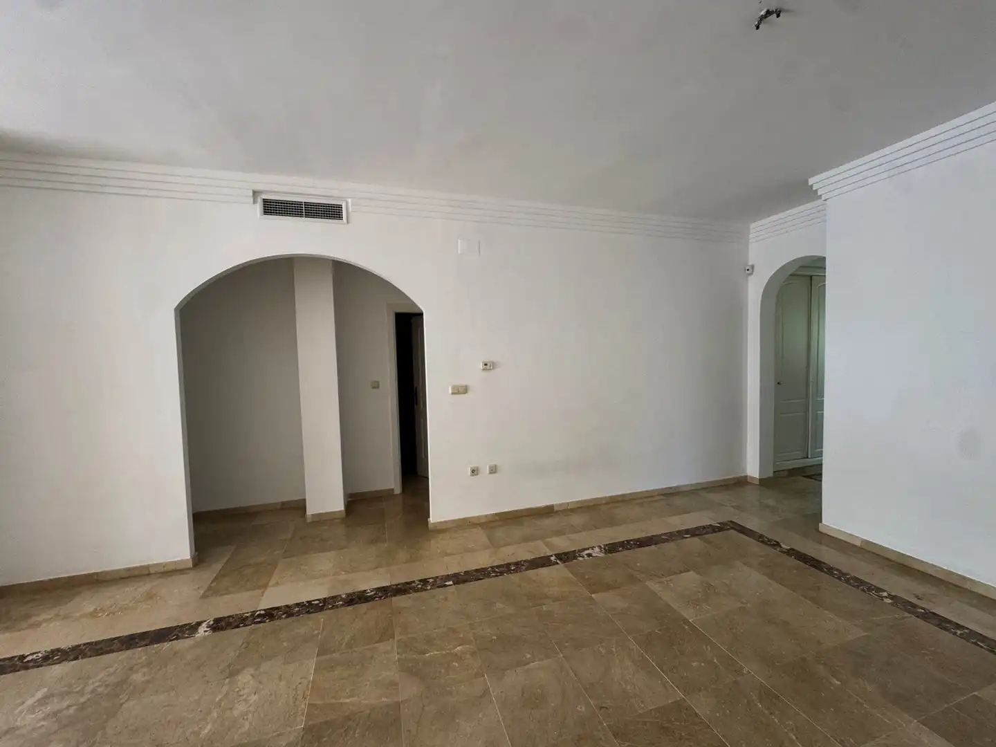 Apartamento en venta en Marbella con Aire acondicionado, Calefacción y Terraza