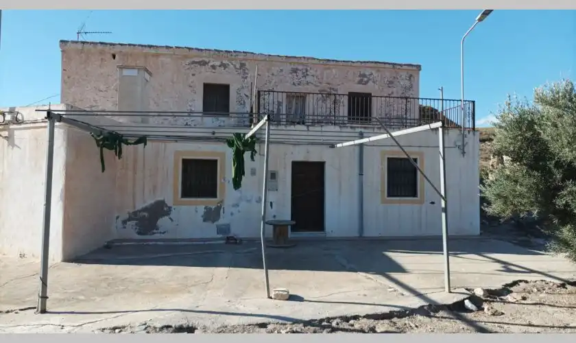 Vista exterior de Casa o xalet en venda en Sorbas amb Jardí privat