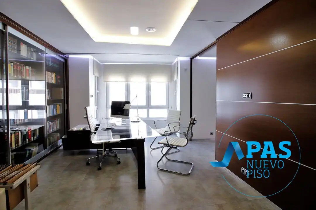 Piso en venta en Calle Lealtad, Centro - Ayuntamiento