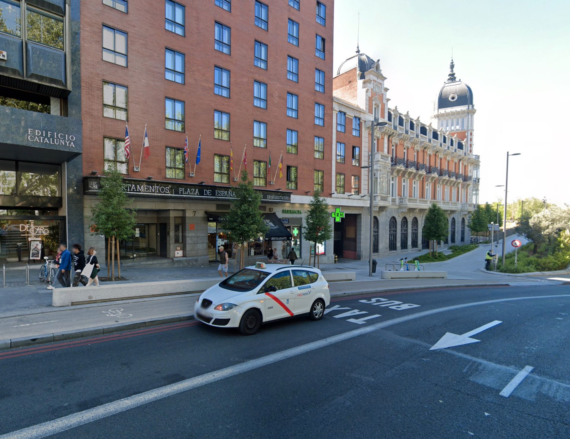 Garaje de alquiler en Plaza de España, 7, Palacio, Centro