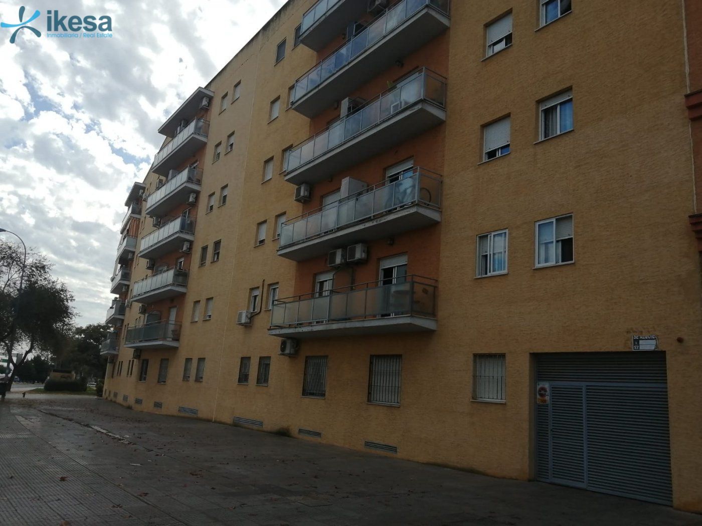 Exterior view of Garage for sale in  Huelva Capital