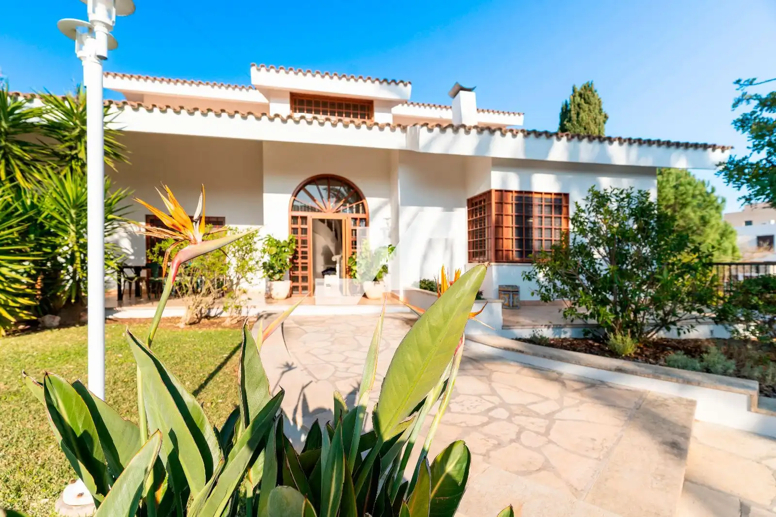 Vista exterior de Casa o xalet en venda en Benicasim / Benicàssim amb Aire condicionat, Calefacció i Jardí privat