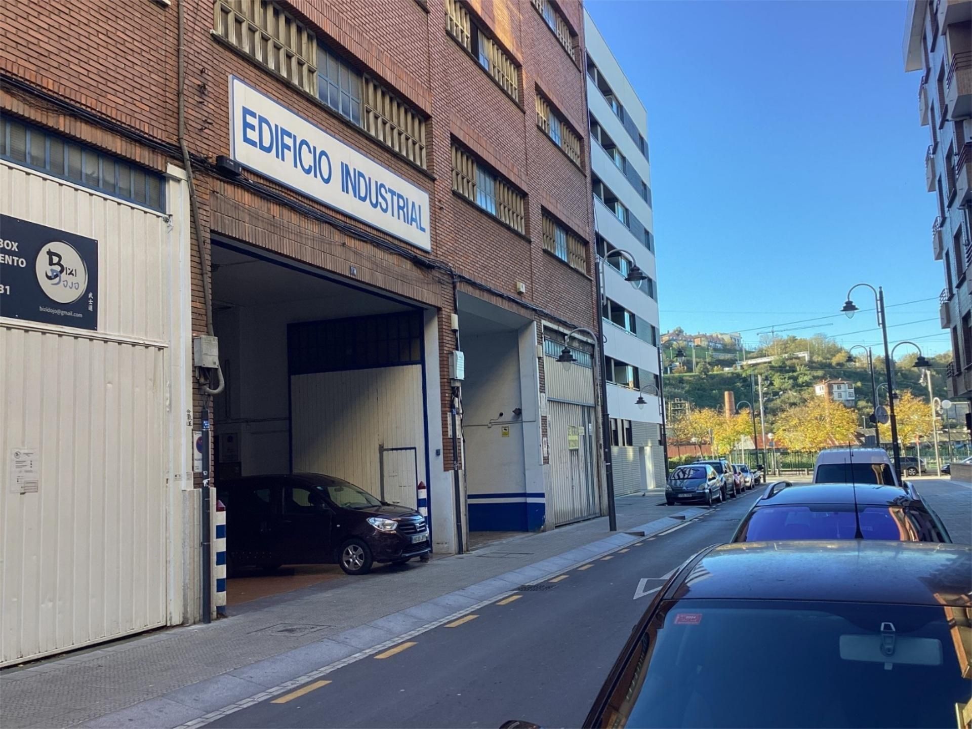 Exterior view of Industrial buildings to rent in Bilbao 
