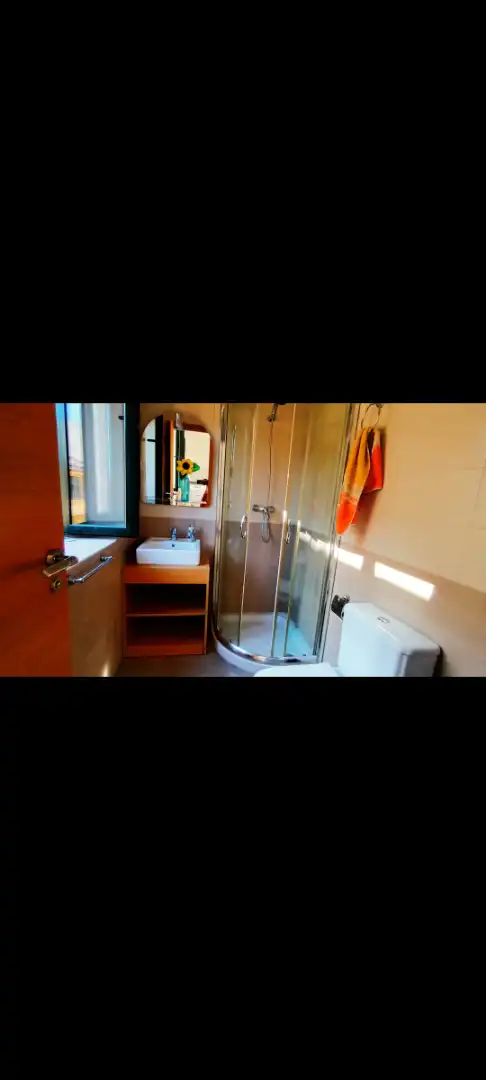Badezimmer von Wohnung zur Miete in Málaga mit Möbliert