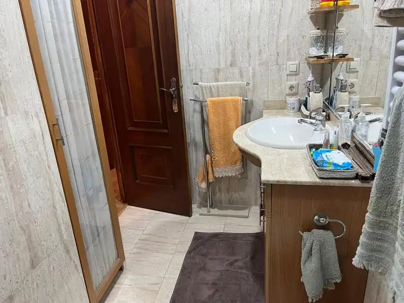 Piso con ascensor en venta en Latina, imagen 7