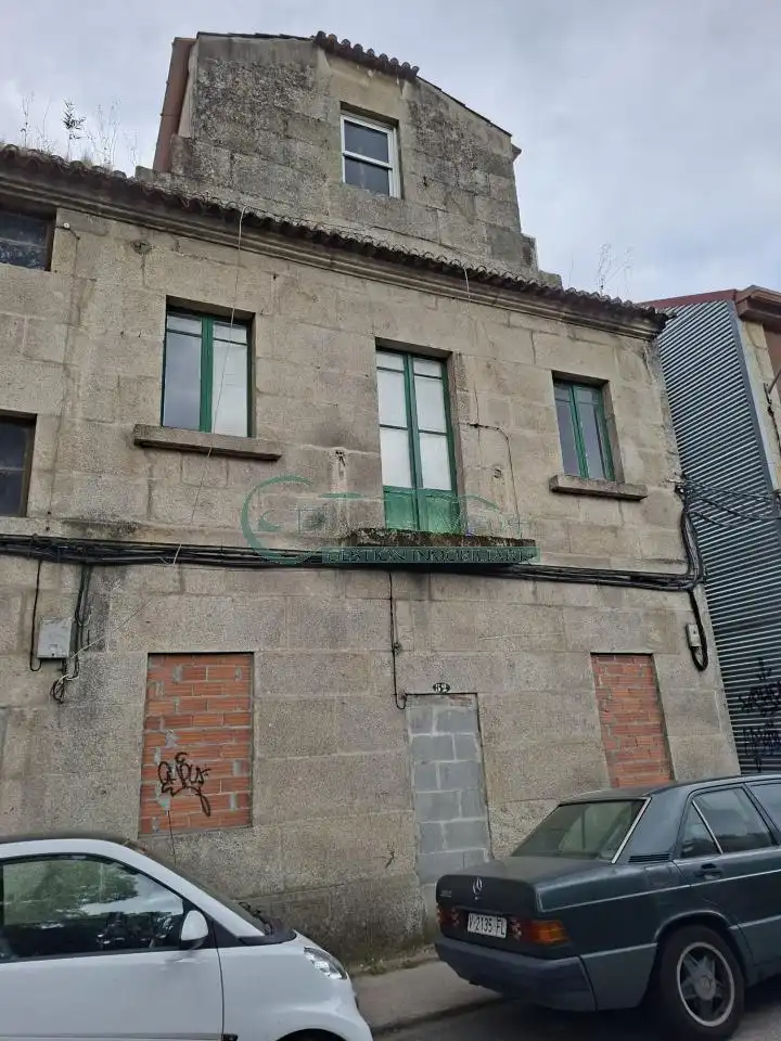 Exterior view of Houses for sale in Vigo   with Storage room