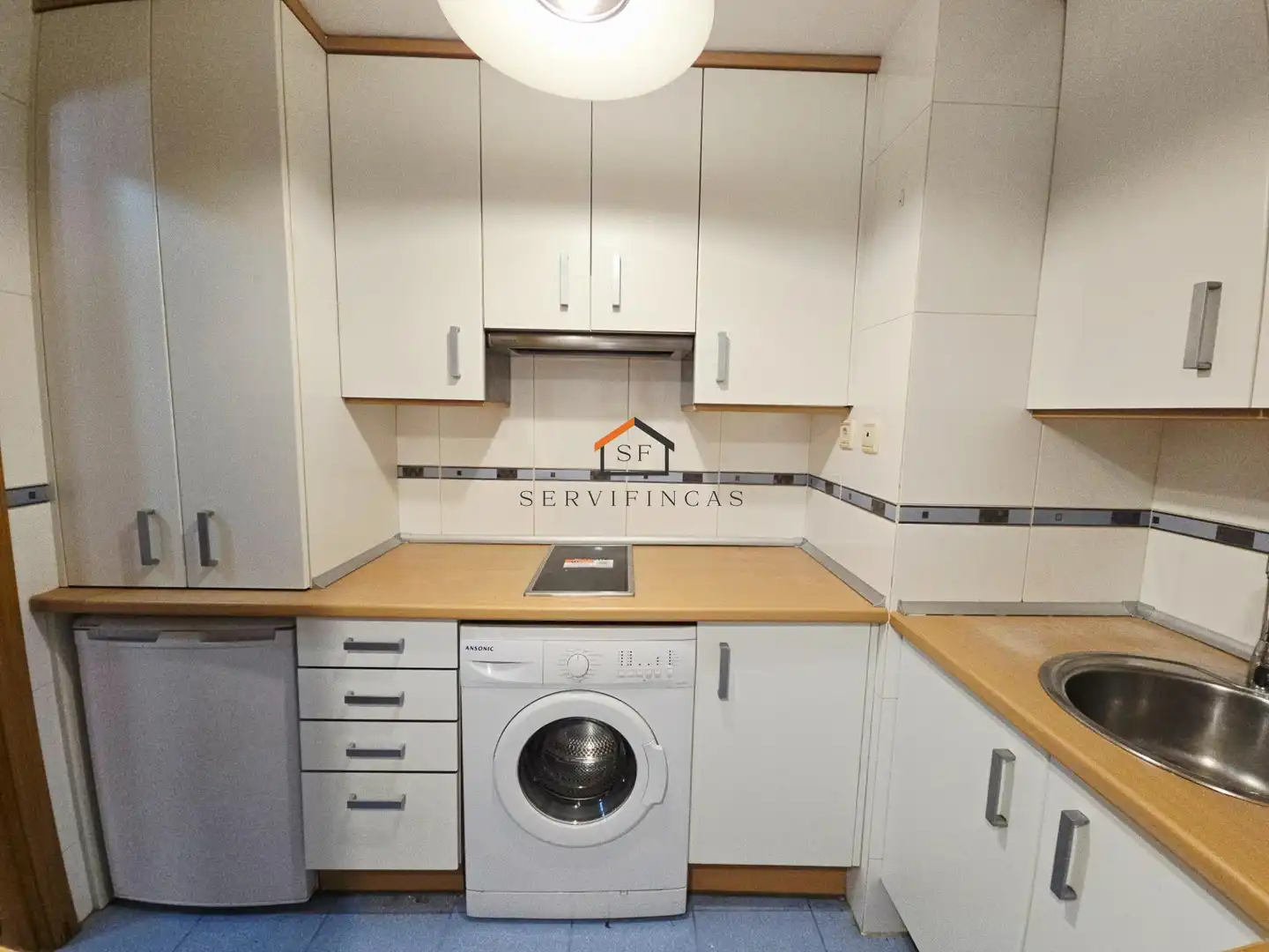 Kitchen of Flat for rent in Madrid  with Air Conditioner, Heating and Private garden