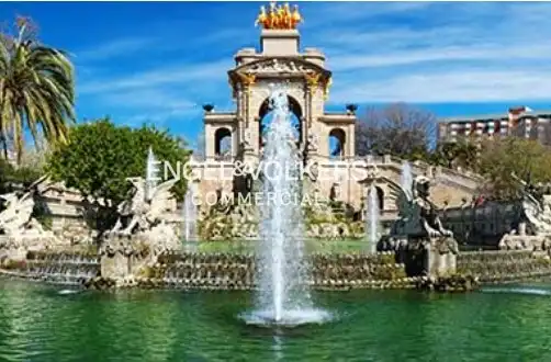 Vista exterior de Residencial en venda en Barcelona