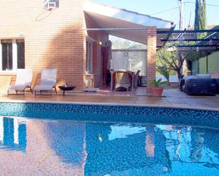 Swimming pool of House or chalet for sale in Sant Cugat del Vallès  with Air Conditioner, Heating and Private garden