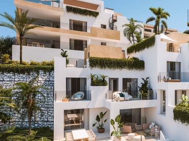 Casa pareada con piscina en venta en Calle Monterrey