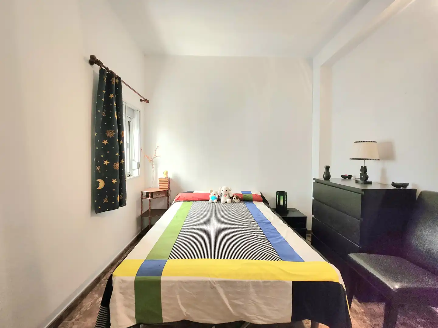 Schlafzimmer von Haus oder Chalet zum Verkauf in Alcalá de Guadaira mit Privatgarten, Terrasse und Abstellraum