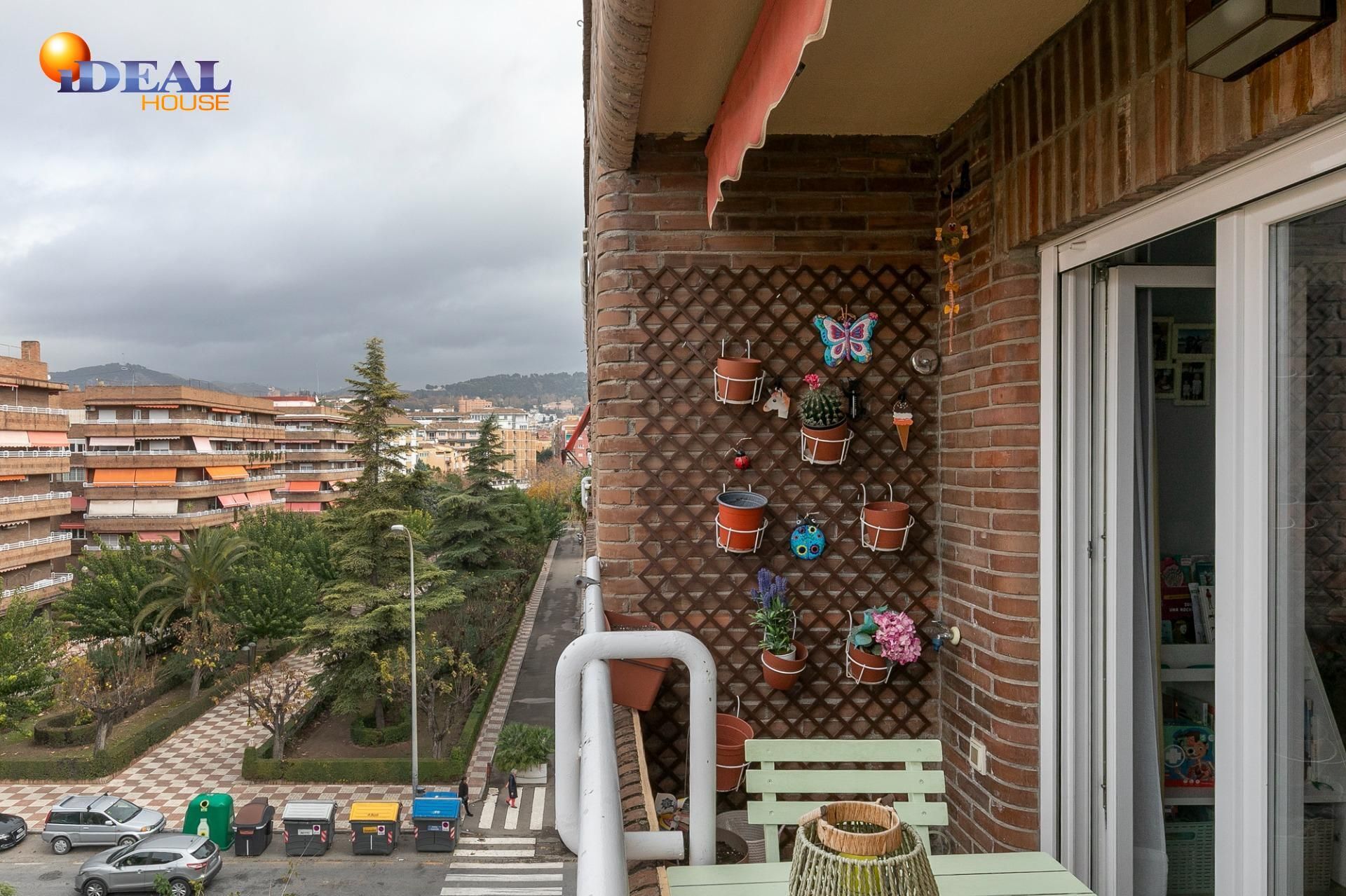 Terrassa de Pis en venda en  Granada Capital amb Aire condicionat, Calefacció i Terrassa