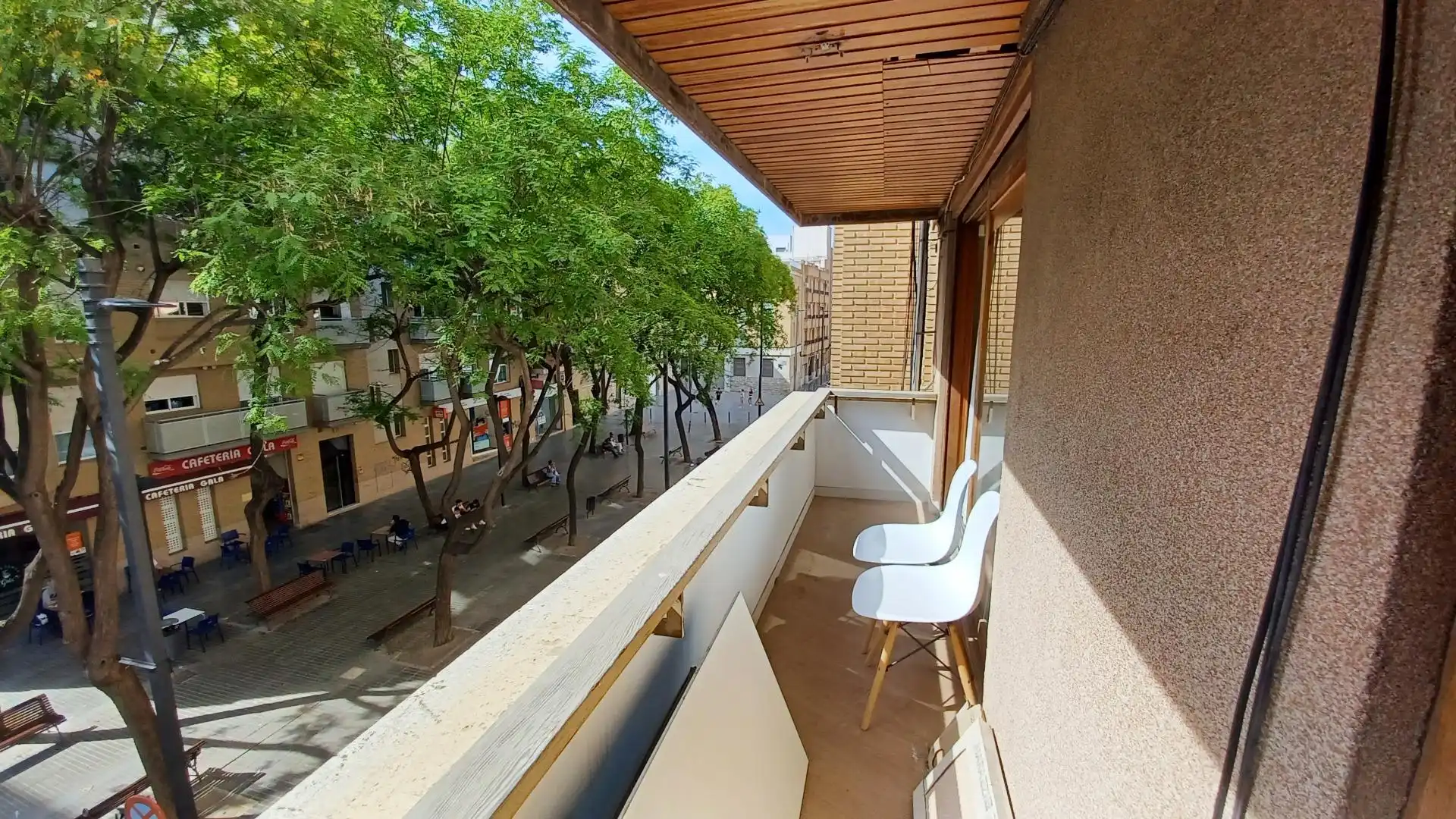 Terraza de Piso en venta en Torrent con Balcón