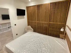 Dormitori de Apartament en venda en Gijón  amb Calefacció i Forn