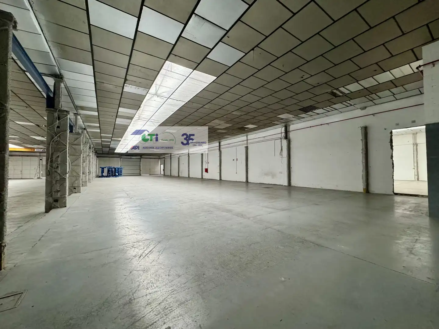Nau industrial de lloguer en Zaragoza