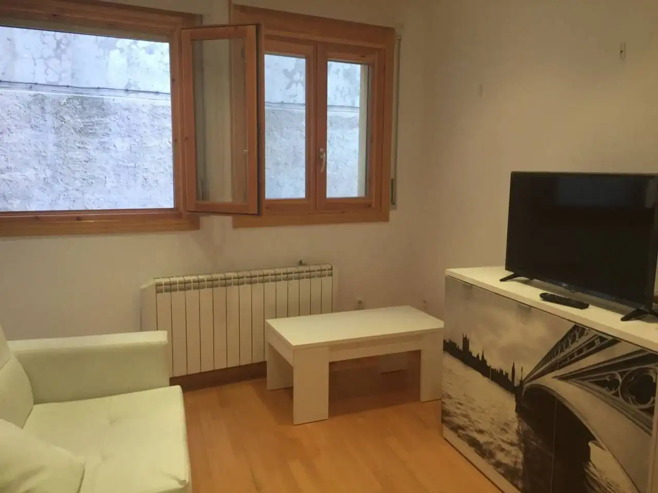 Appartamento con ascensore in affitto a Calle Belmonte de San José 3