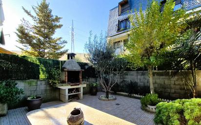 Terrace of House or chalet for sale in Terrassa  with Air Conditioner, Heating and Private garden