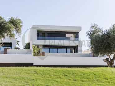 Detached house with pool for sale in Algorfa