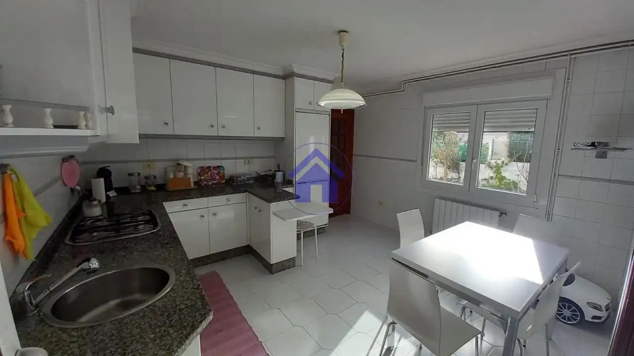 Kitchen of Houses for sale in Vigo   with Heating, Private garden and Parquet flooring