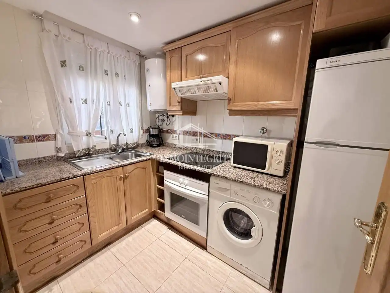 Mini appartamento con piscina in vendita a Calle Amplaries 23