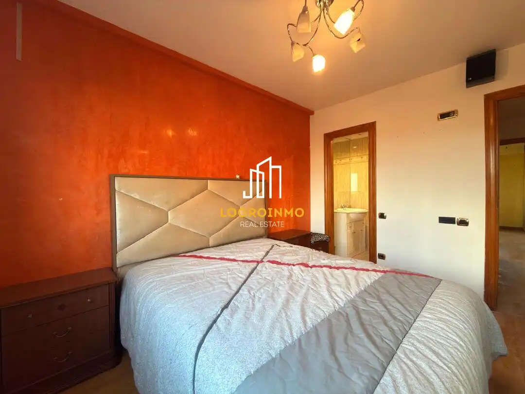 Bedroom of Detached homes for sale in  Logroño  with Heating, Private garden and Terrace