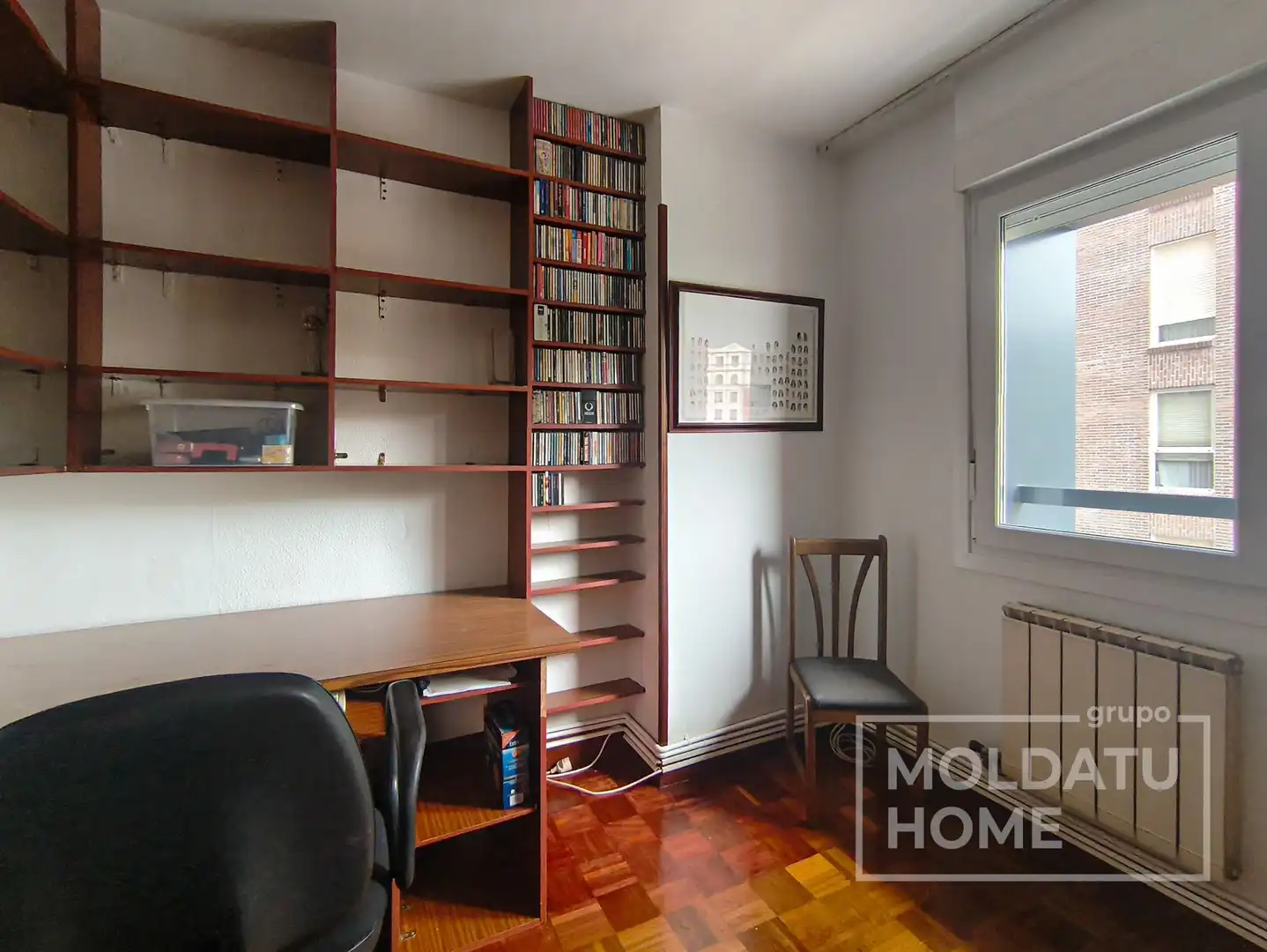 Living room of Flat for sale in Bilbao   with Heating, Terrace and Furnished