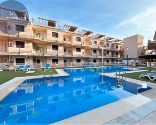 Piscina de Apartament en venda en Águilas amb Aire condicionat, Calefacció i Jardí privat