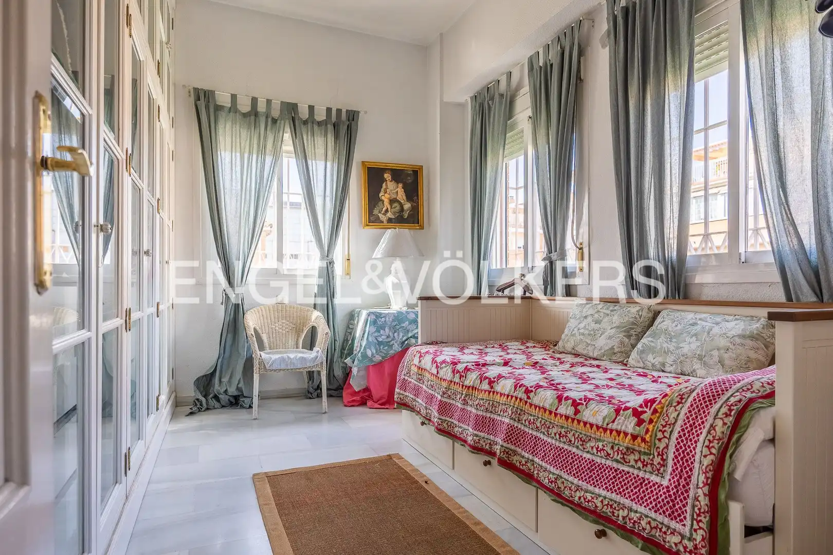 Bedroom of Houses for sale in Sevilla  with Air Conditioner, Heating and Private garden