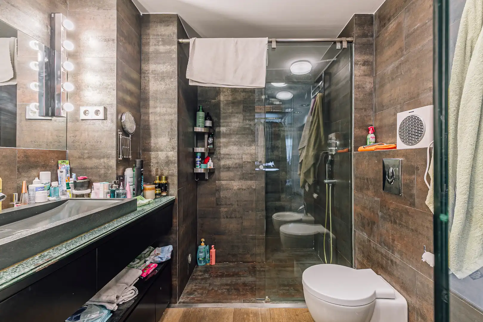 Baño de Dúplex en venta en Sant Feliu de Llobregat con Aire acondicionado, Terraza y Piscina comunitaria