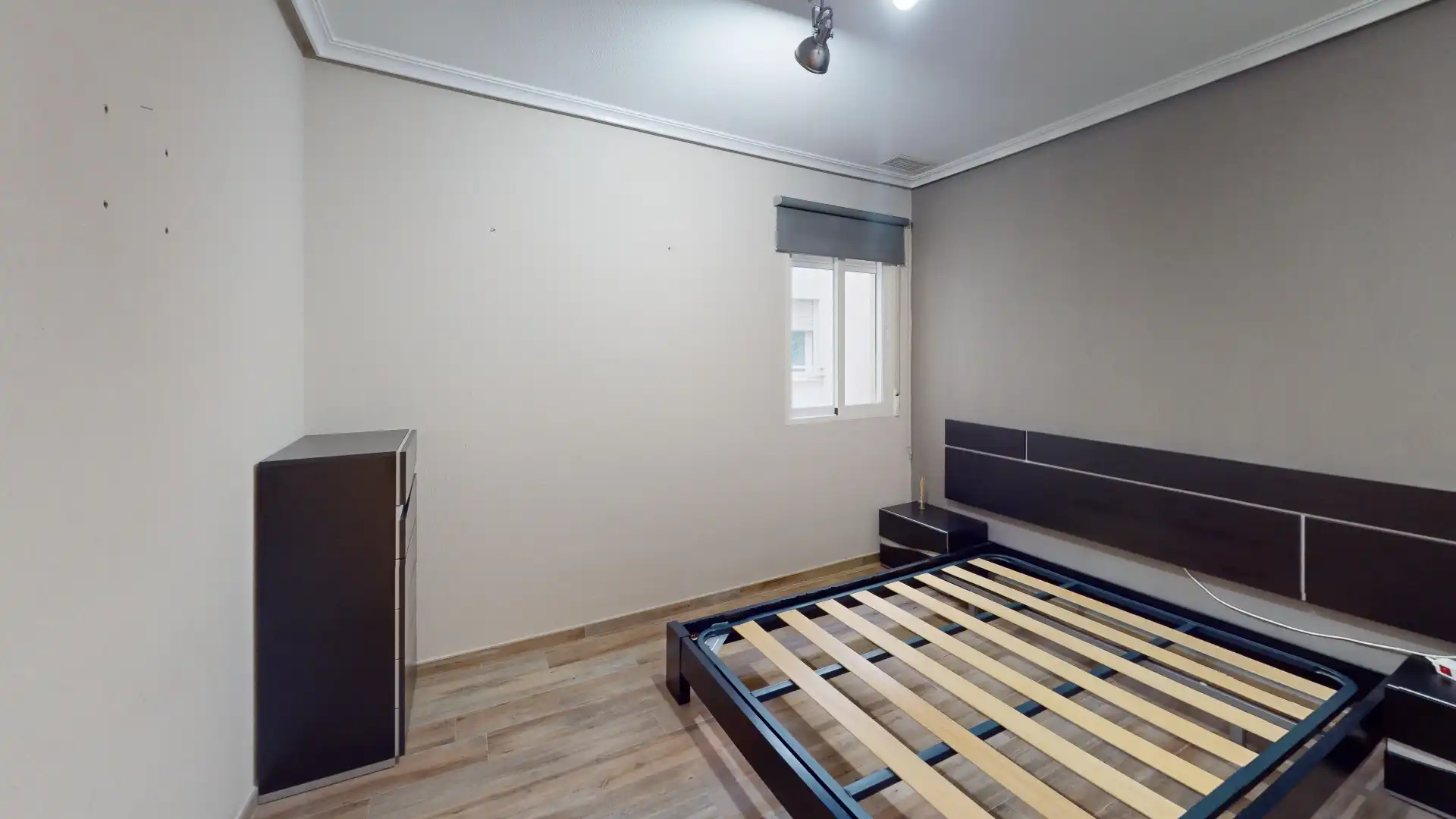 Habitación de Piso en venta en Elche / Elx con Aire acondicionado, Calefacción y Terraza