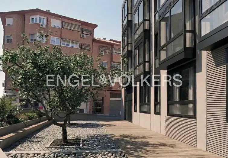 Vista exterior de Piso en venta en Las Rozas de Madrid con Aire acondicionado y Calefacción