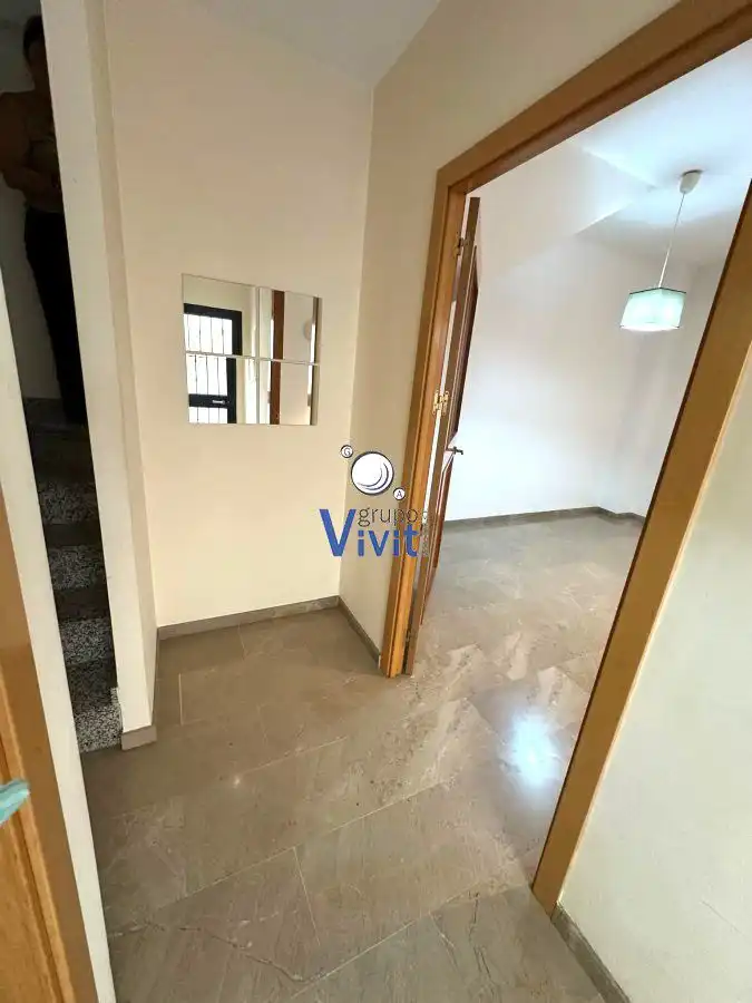 Casa o chalet de alquiler en Alcalá de Guadaira con Terraza, Trastero y Amueblado