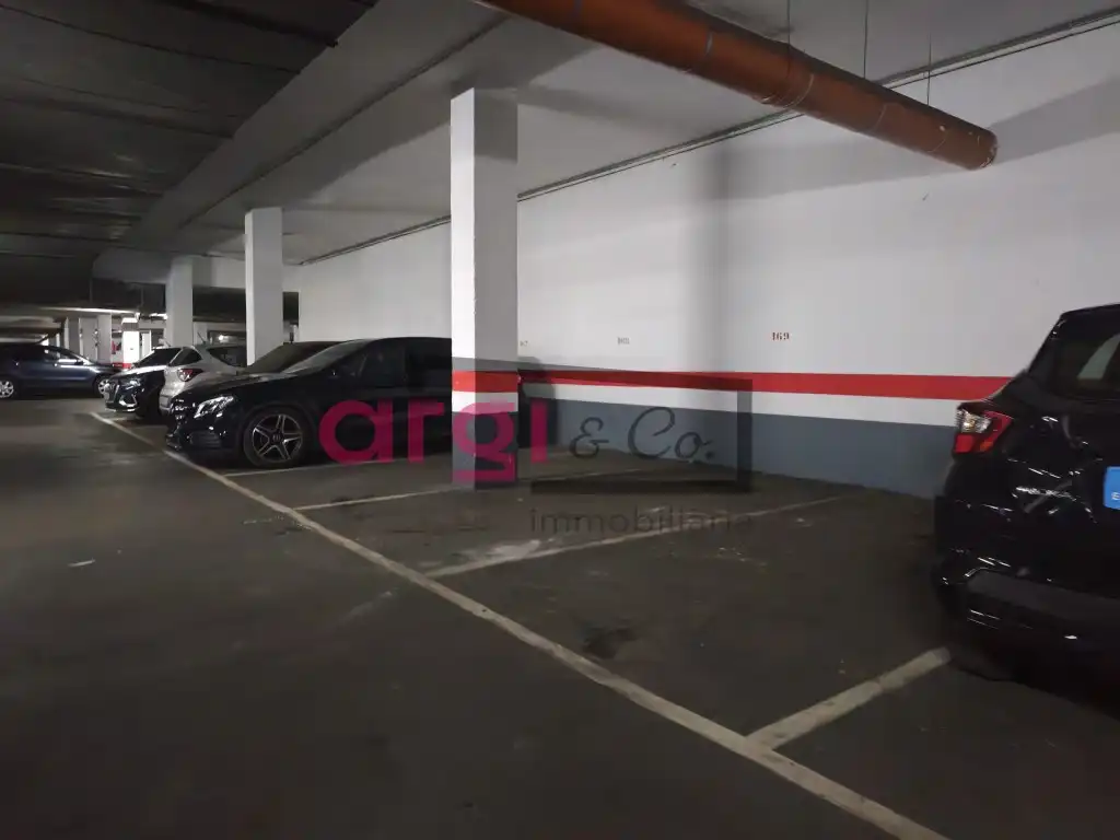 Parkplatz von Garage zum Verkauf in L'Hospitalet de Llobregat