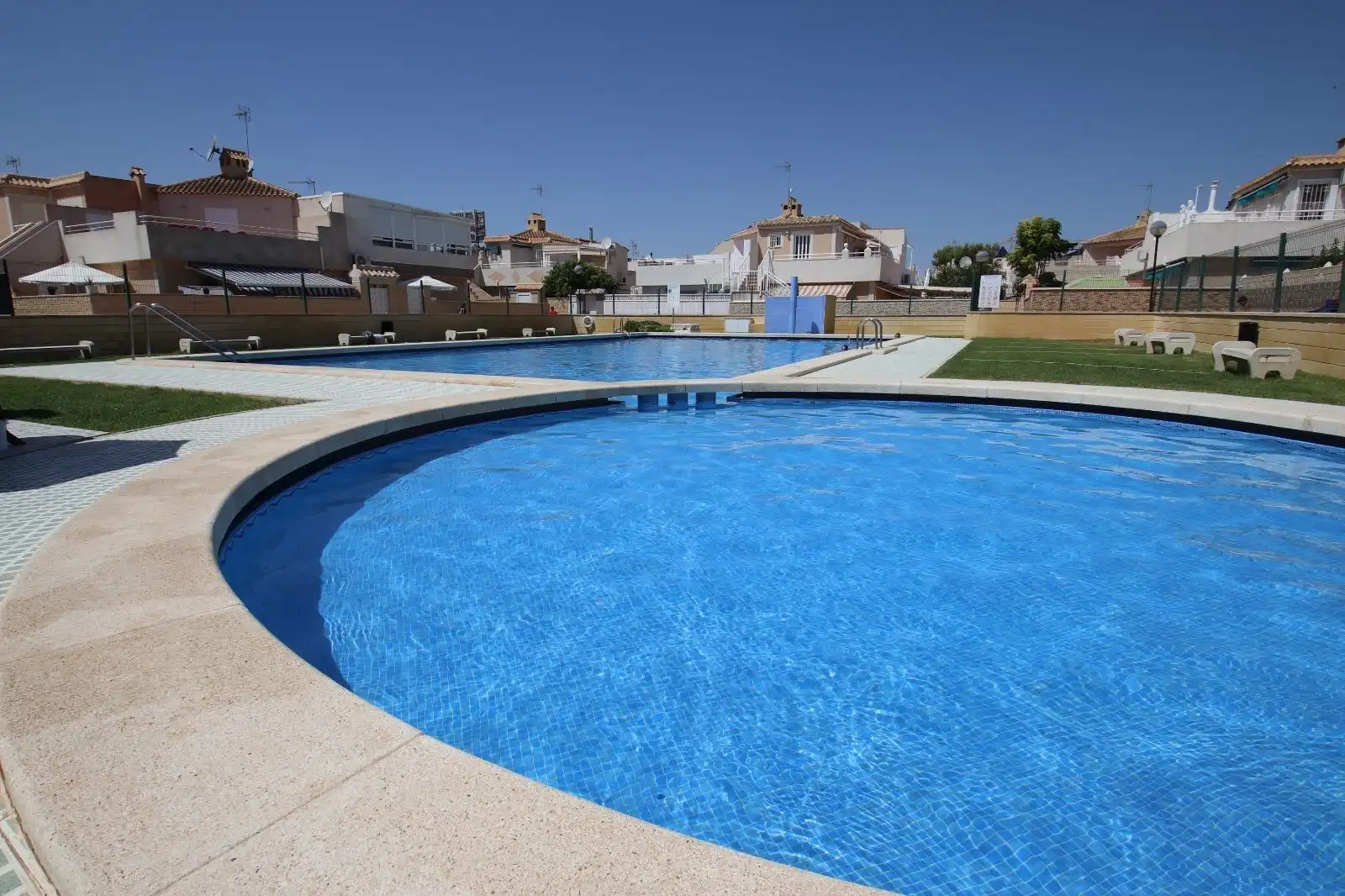 Adossat amb piscina en venda a Calle Francisco Díez Martínez
