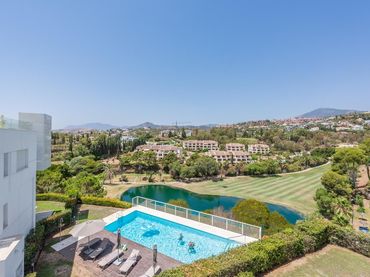 Attique avec balcon à vendre à Avenida Tomás Pascual 22