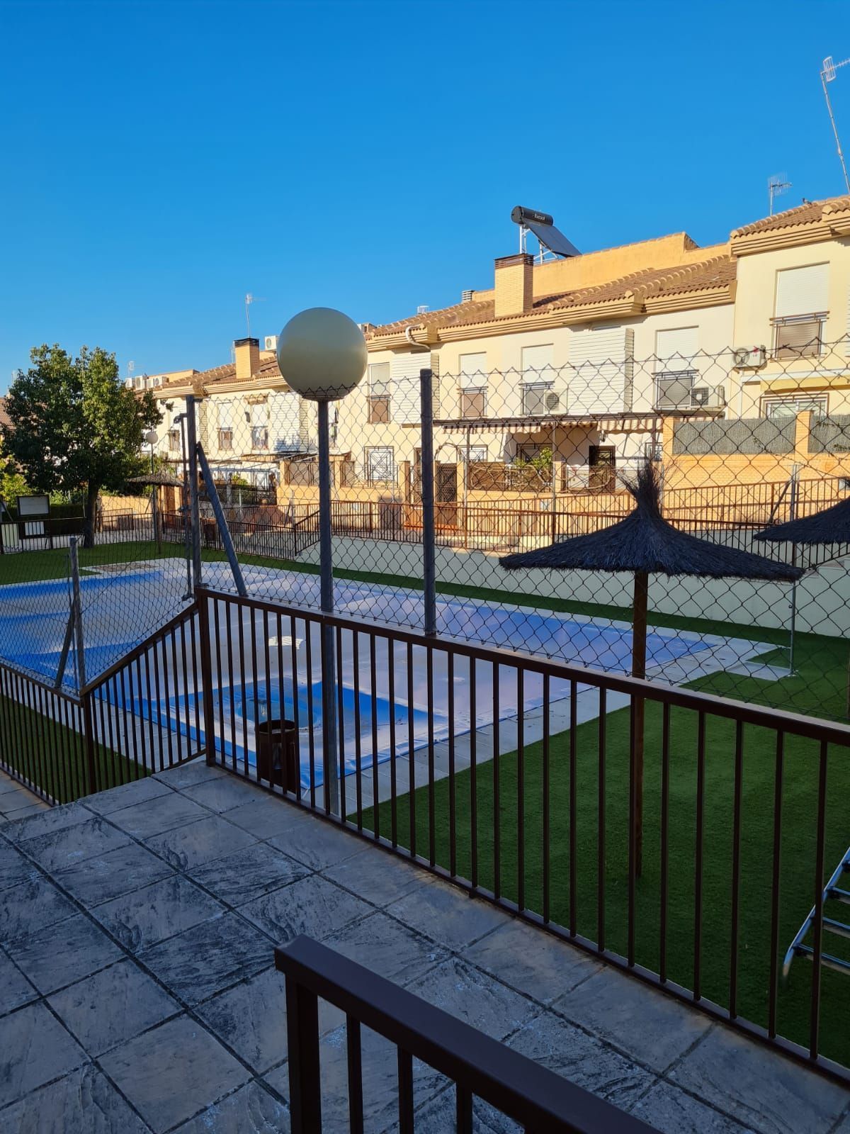 Piscina de Casa o xalet en venda en Martos amb Aire condicionat, Calefacció i Terrassa