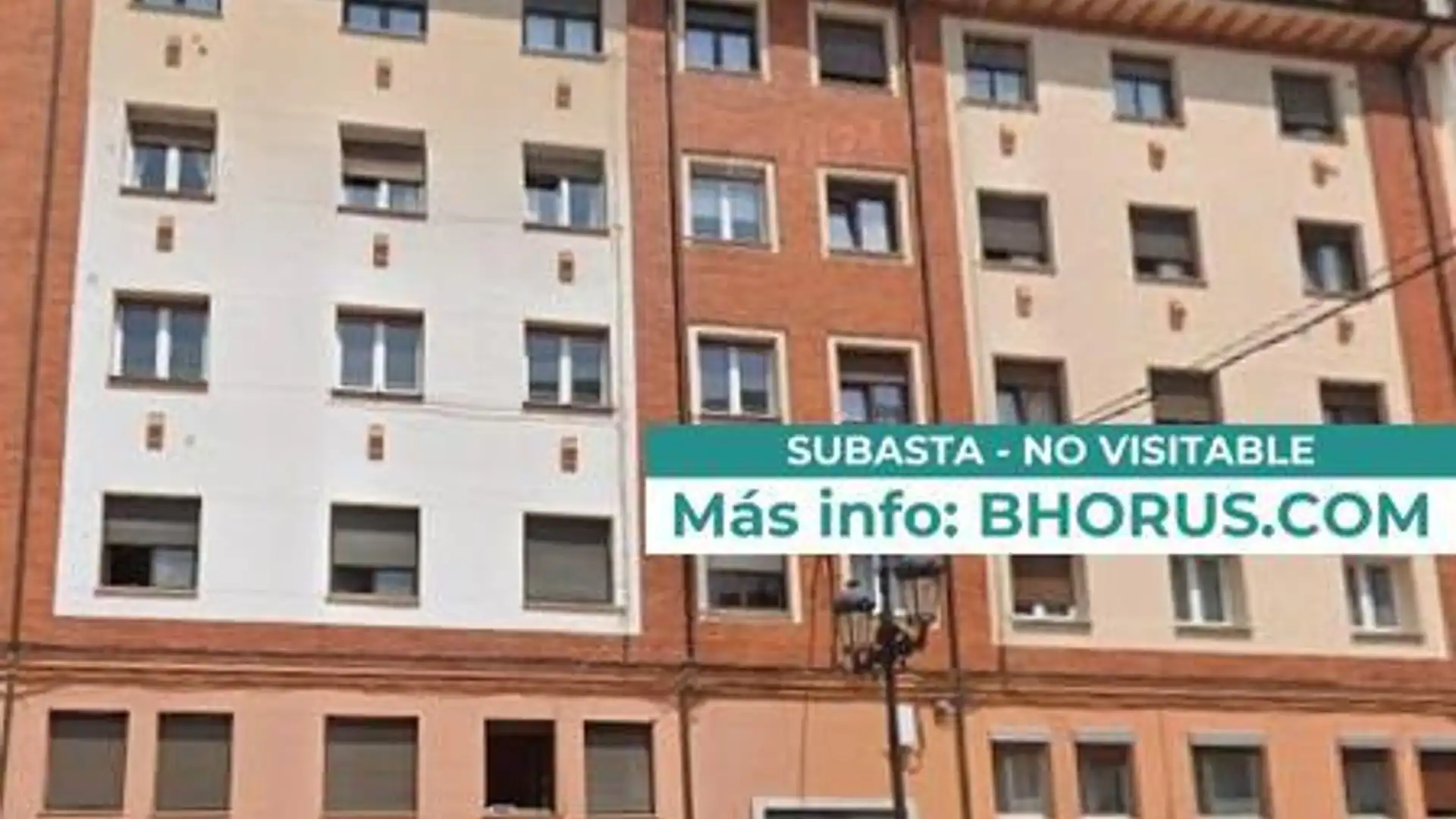 Vista exterior de Piso en venta en Oviedo 