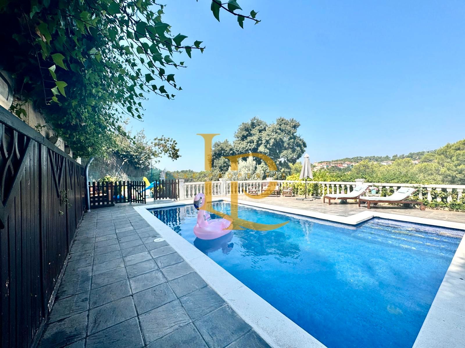 Exterior view of House or chalet for sale in Rubí  with Air Conditioner, Heating and Private garden