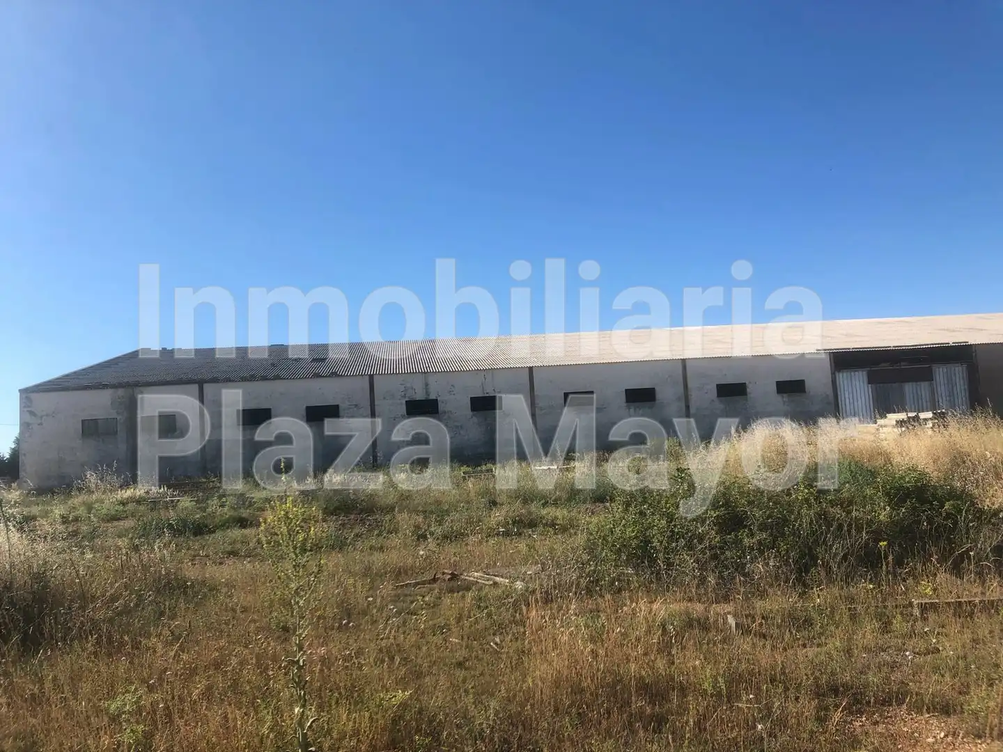 Fabrikhallen zum Verkauf in Castellanos de Villiquera