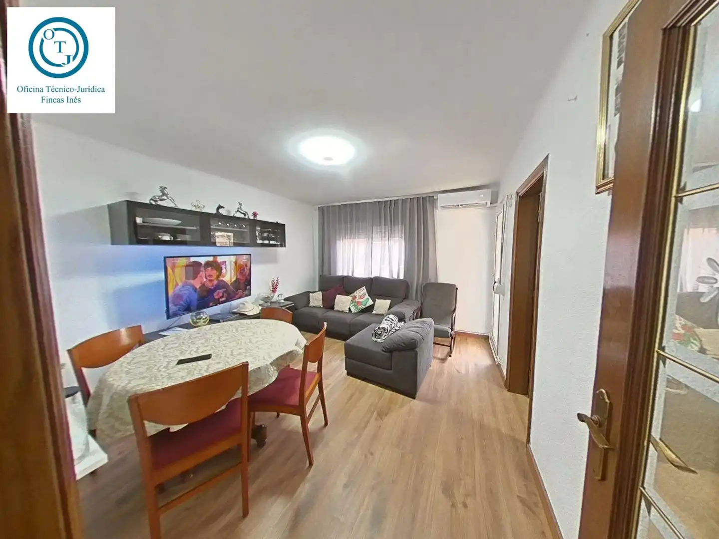 Sala d'estar de Pis en venda en Mollet del Vallès amb Aire condicionat, Calefacció i Moblat