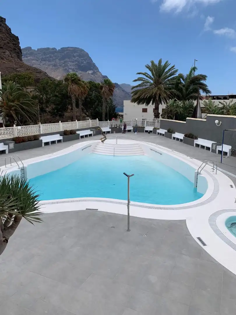 Piscina de Casa adosada en venda en Agaete amb Jardí privat i Terrassa