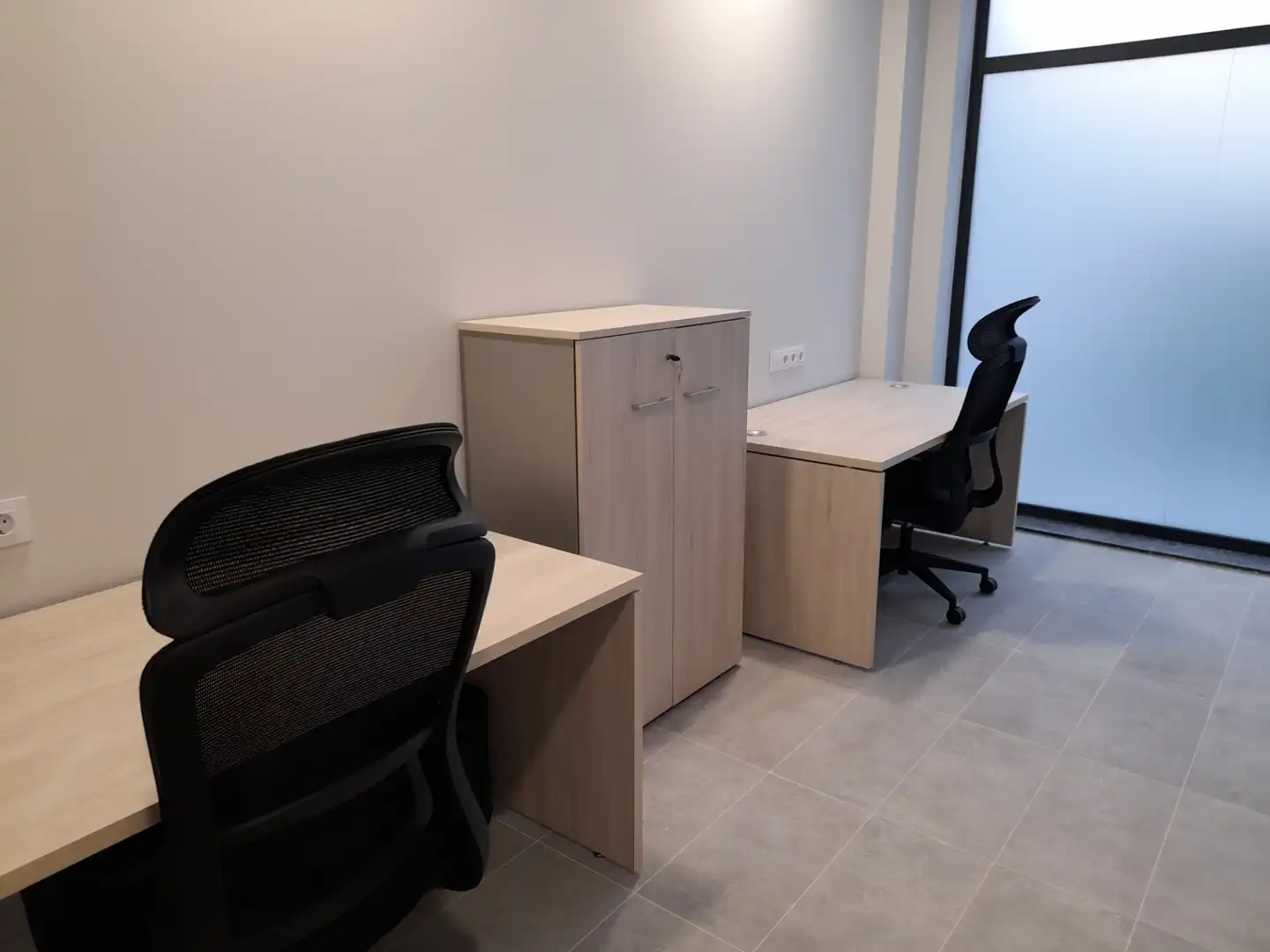 Büro zur Miete in L'Hospitalet de Llobregat mit Klimaanlage, Heizung und Terrasse