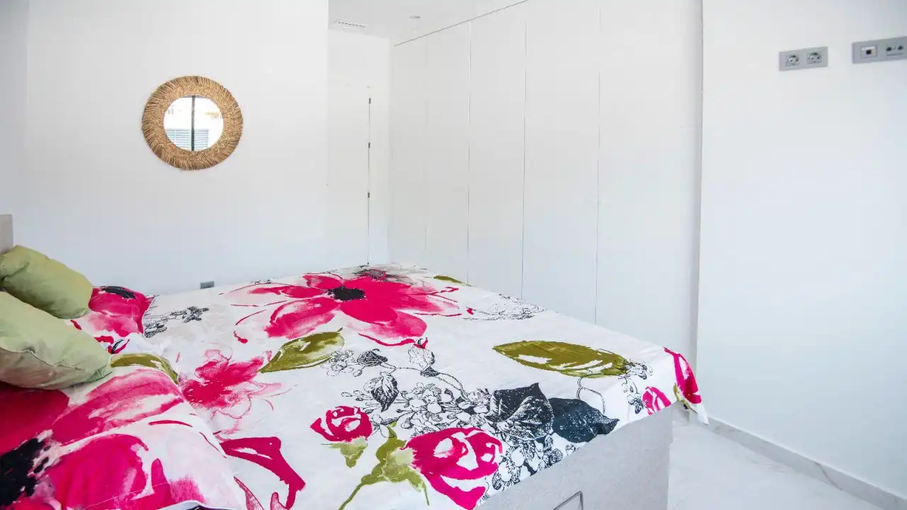 Habitación de Casa o chalet en venta en Pilar de la Horadada con Calefacción, Terraza y Piscina